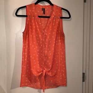 Flamingo Bottom Tie Button Down